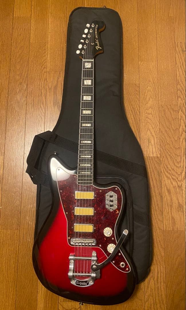 ギター Fender Jazzmaster Gold Foil