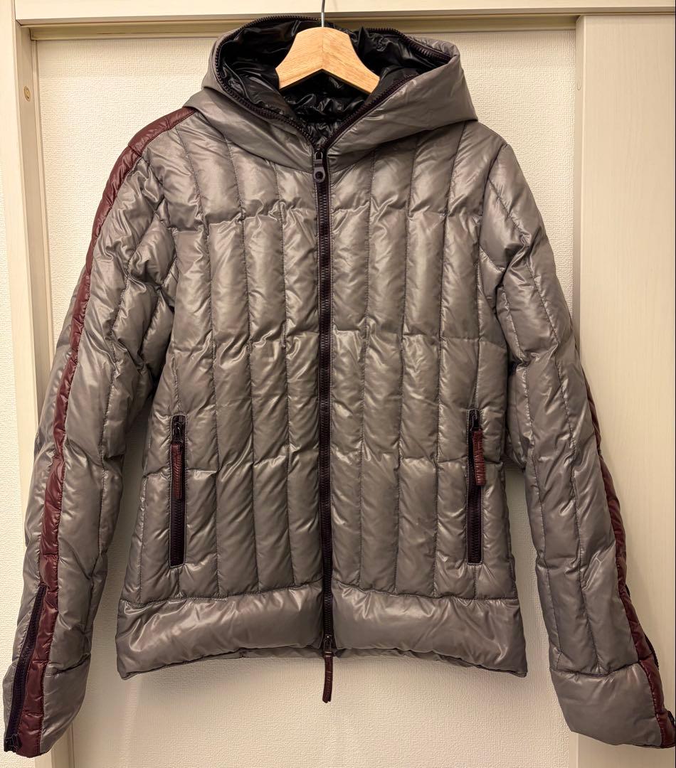 DUVETICA フード付きダウンジャケット グレー