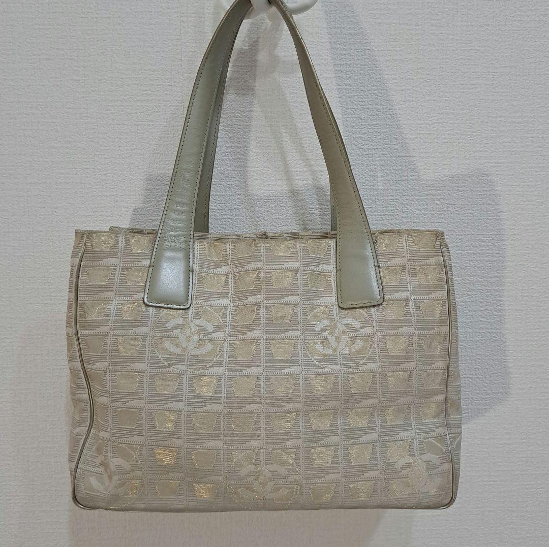 お値下げ致しました　シャネル ニュートラベルライン CHANEL トートバック
