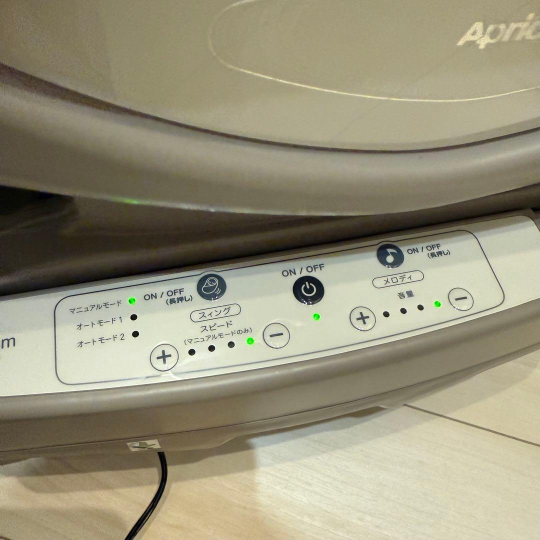 人気【美品】Aprica ユラリズム オートAC 電動ハイローチェア　グレー