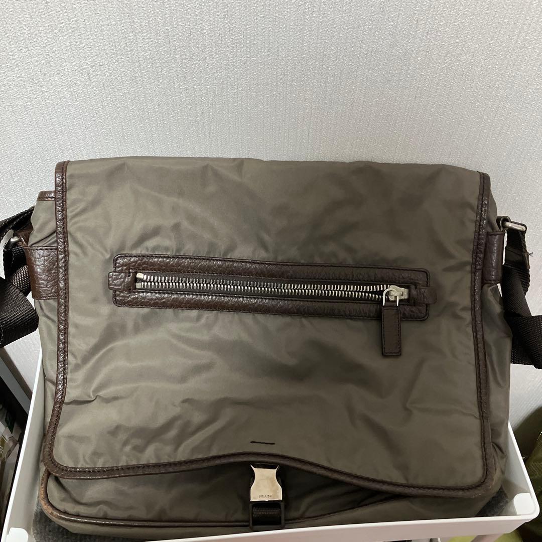 晴*子様 PRADA プラダ テスート ナイロン ショルダーバッグ カーキ メン