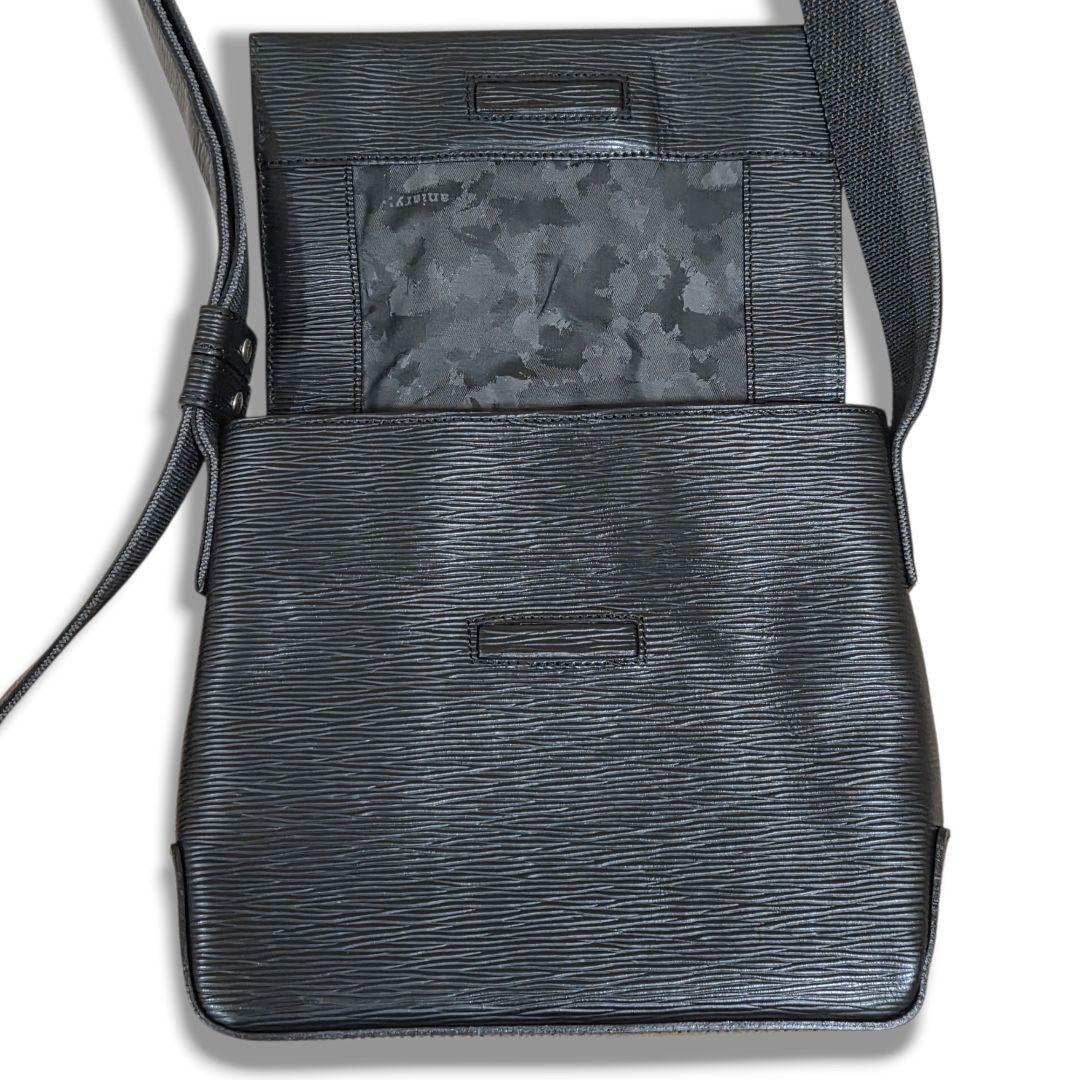 【極美品】aniary アニアリ　ウェーブレザー　ショルダーバッグ　ブラック