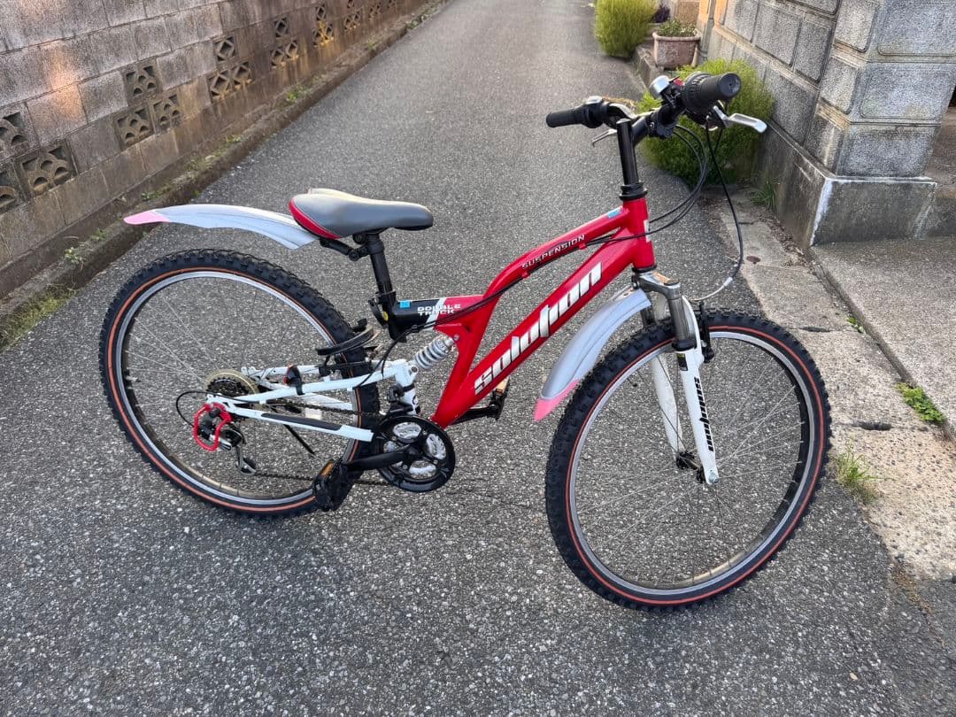 美品　ジュニア向け　自転車26インチ　ASAHI FU15-24C-4 赤