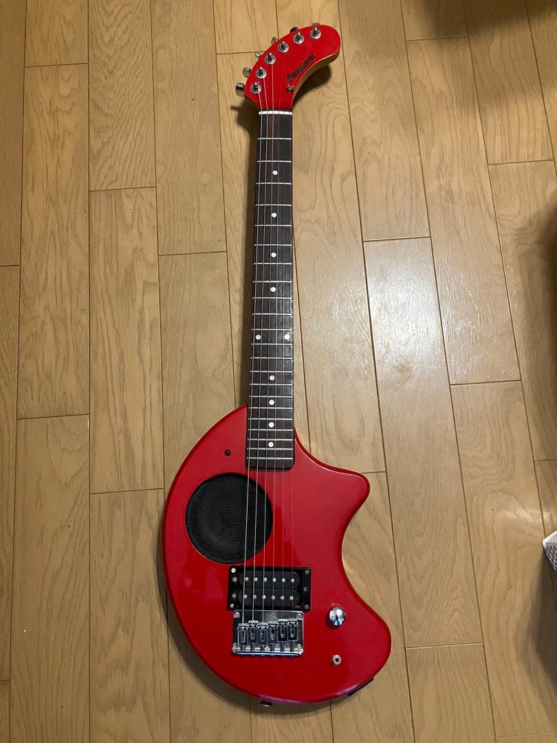 フェルナンデス　ZO3ギター　レッド 【音出し確認済み】
