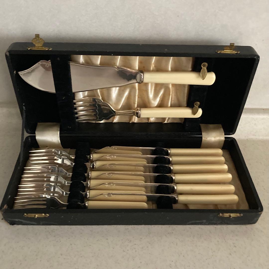 英国アンティーク シルバープレイト　ナイフ& フォークセット