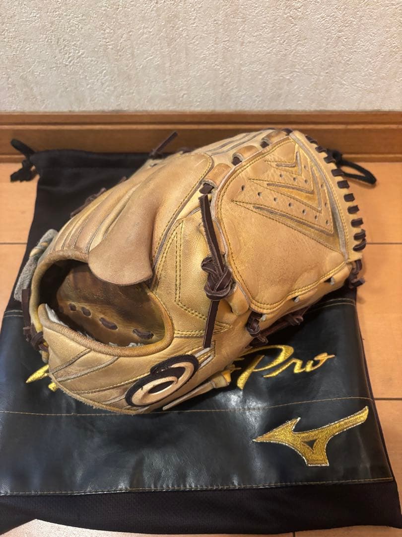 アシックス　軟式　投手用