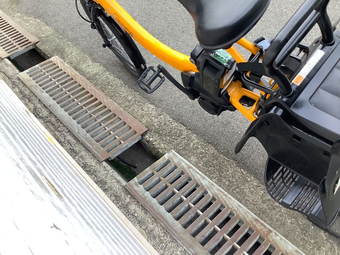 ヤマハ新機種電動アシスト自転車pasBabby20インチイエローアルミボディー