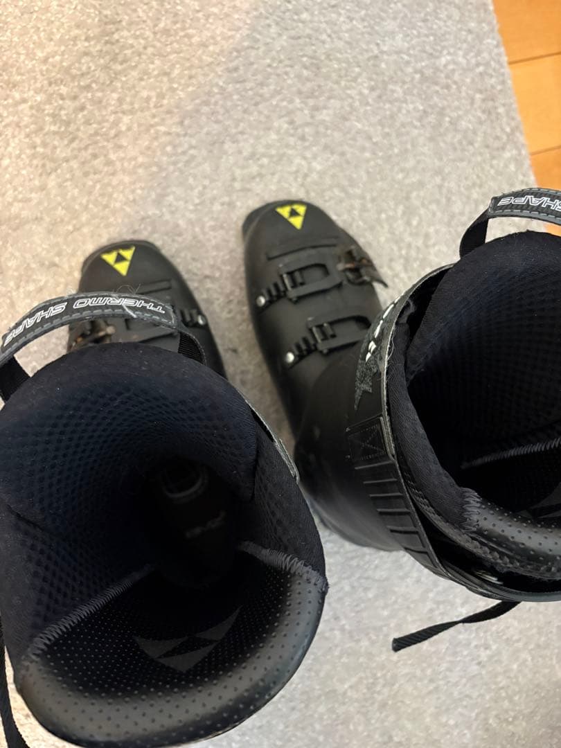 スキーブーツ　FISCHER 26.5cm