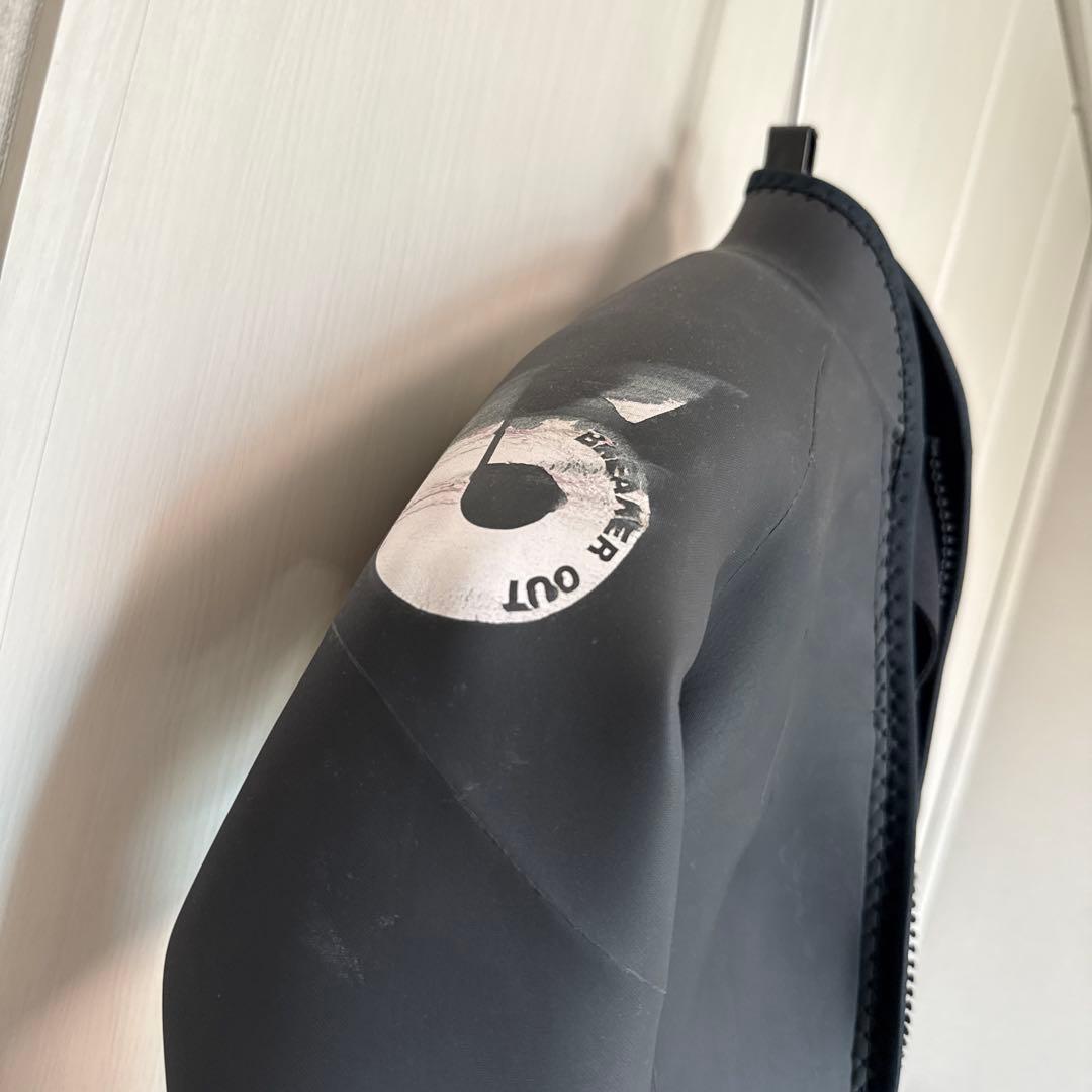 ウェットスーツ　オーダーメイド　レディース　ブレイカーアウト　ハンガー付き