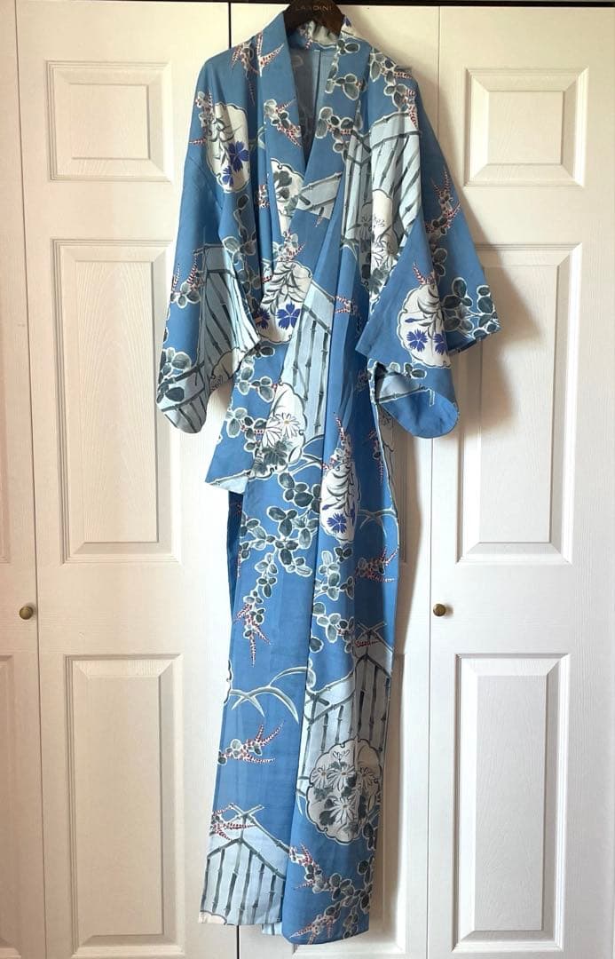 浴衣 さんび レディースMサイズ　クリーニング済み