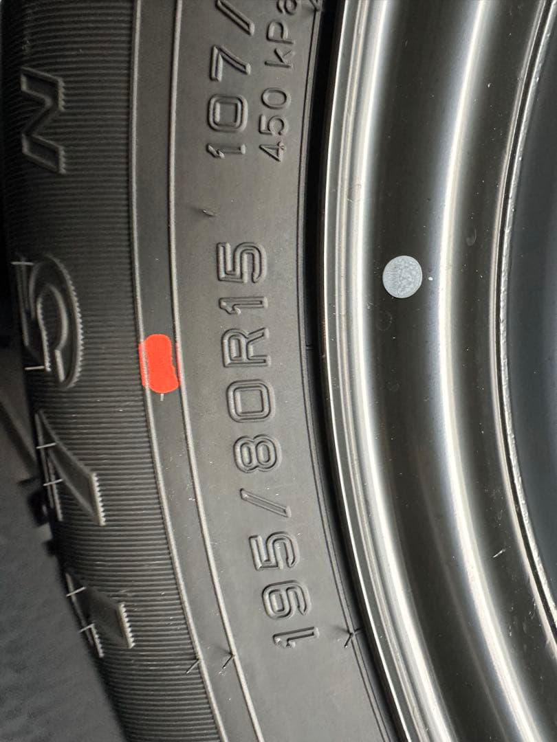 ハイエース200系純正タイヤホイール195/80R15 ダンロップ