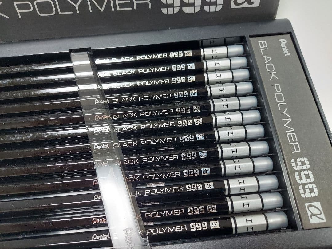 Pentel BLACK POLYMER 999 α 12本入り　レトロ鉛筆