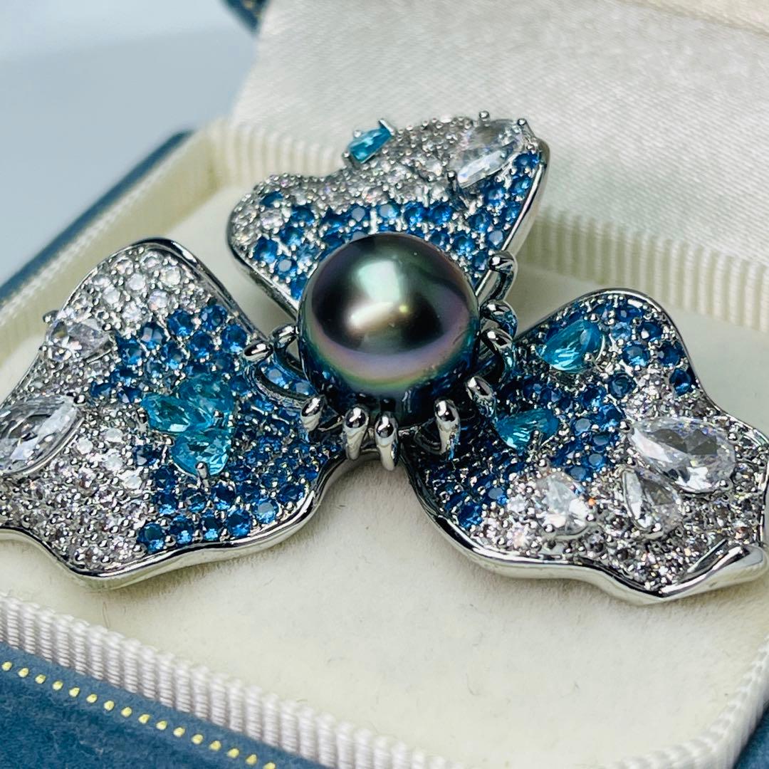 タヒチ　黑蝶真珠 南洋パール ブローチ　本真珠 ペンダント ピーコックグリーン