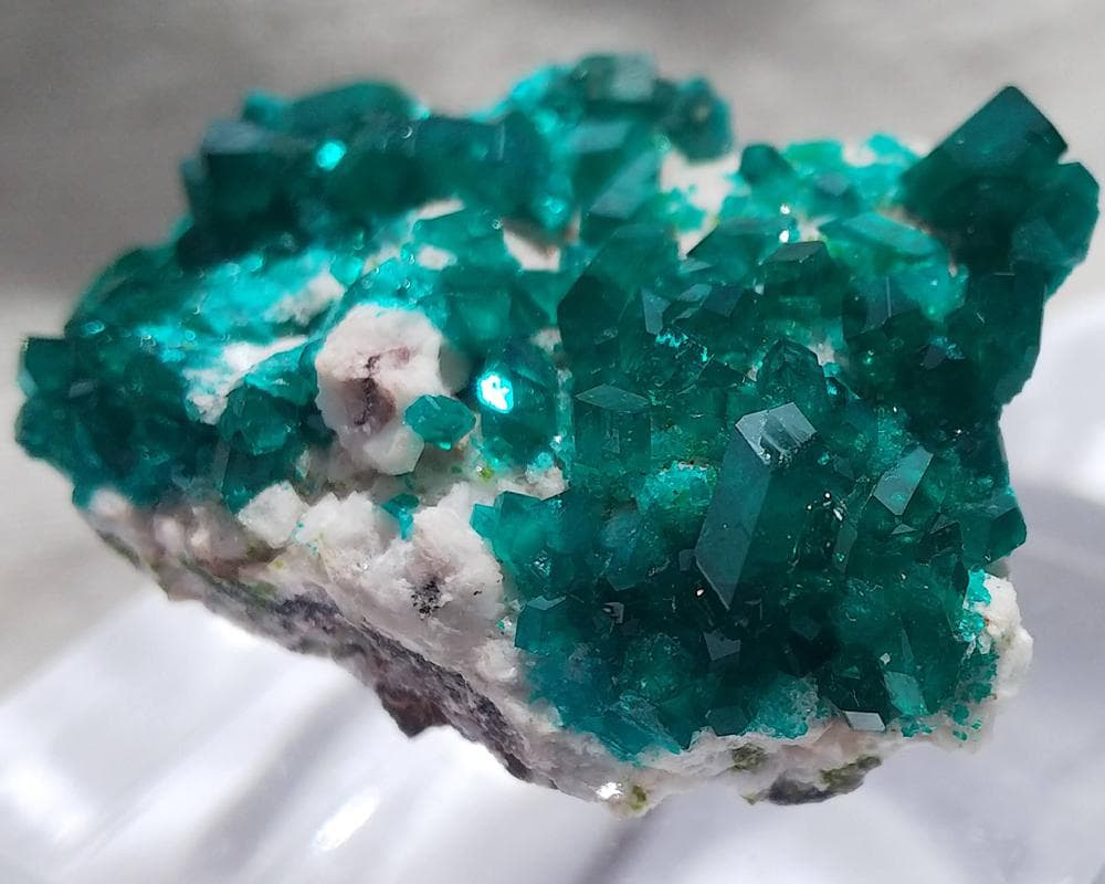 405 ダイオプテーズ ドロマイト 翠銅鉱 ツメブ鉱山産