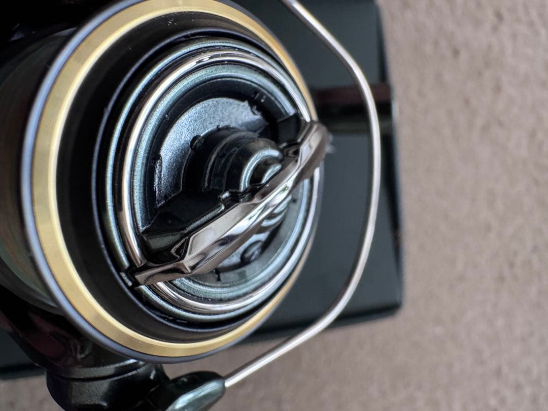 リール SHIMANO CARDIFF XR C2000S