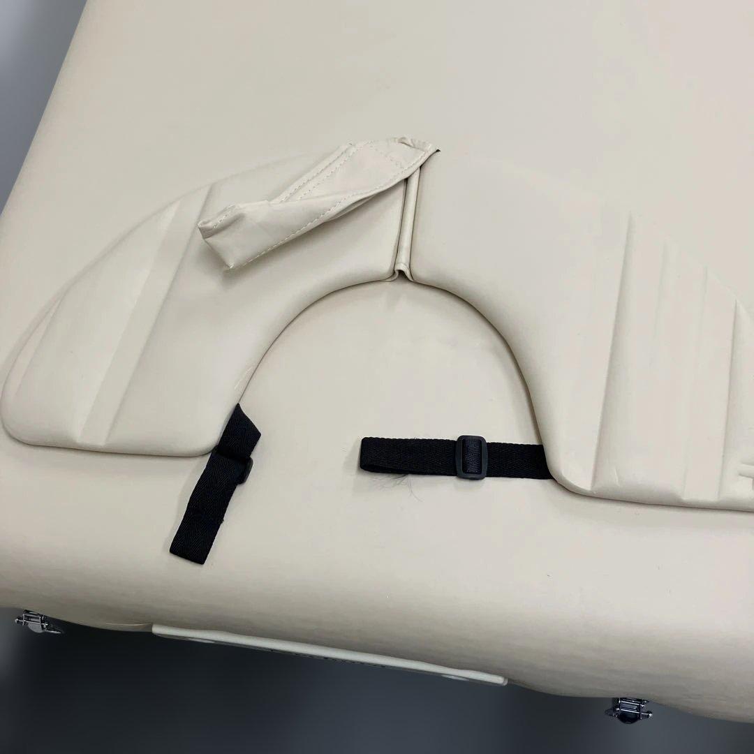 Nechura　ネチュラ　マッサージベッド　エステベッド　ベージュ