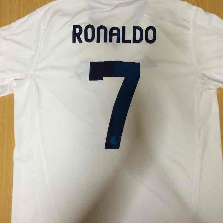 レアルマドリード ユニホームクリロナサイン入り