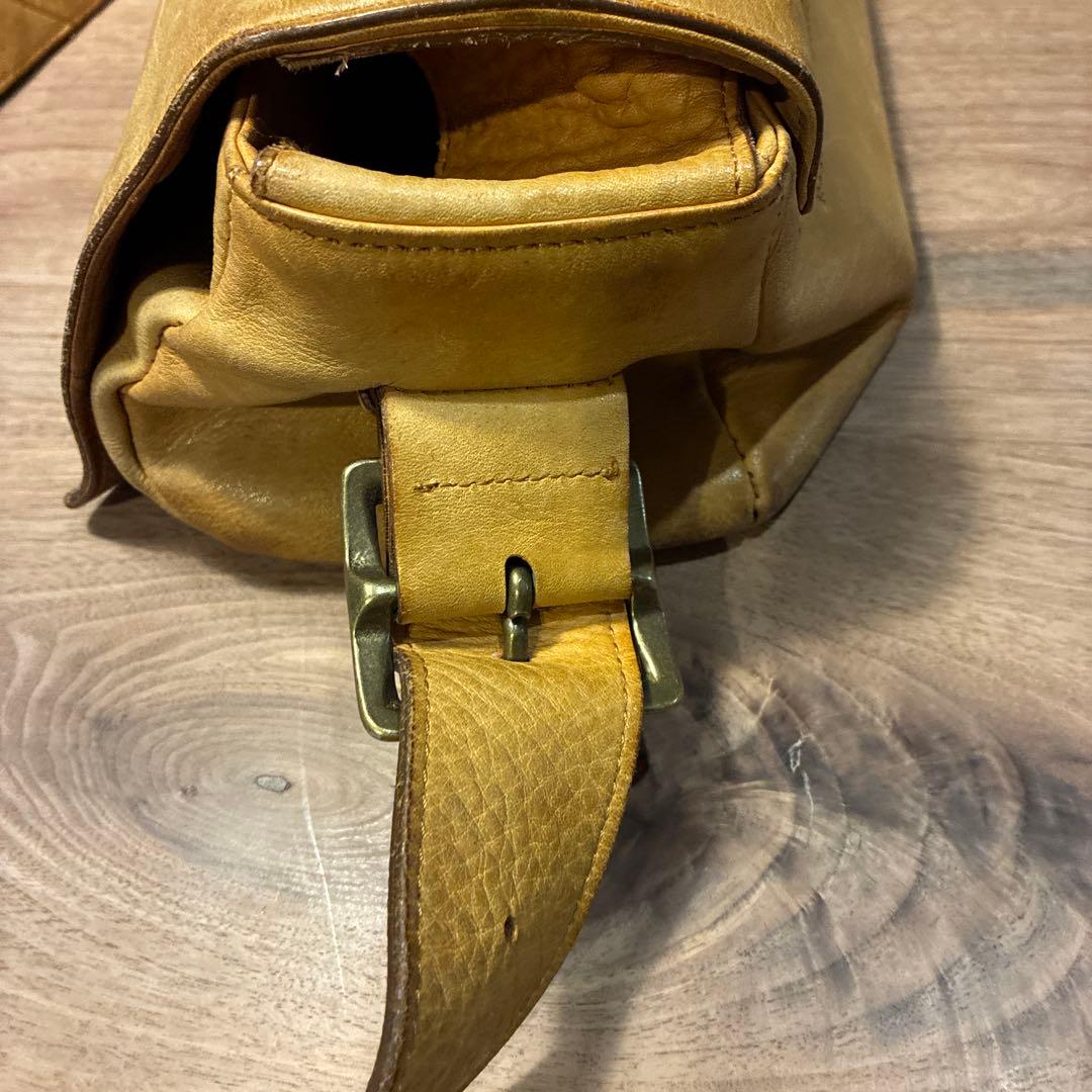 土屋鞄　ガジェットツールボックス