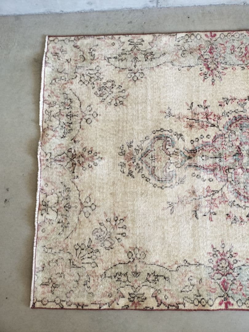 ベージュベース　ブルーグレーのヴィンテージトルコラグ　雅姫さん　No.677