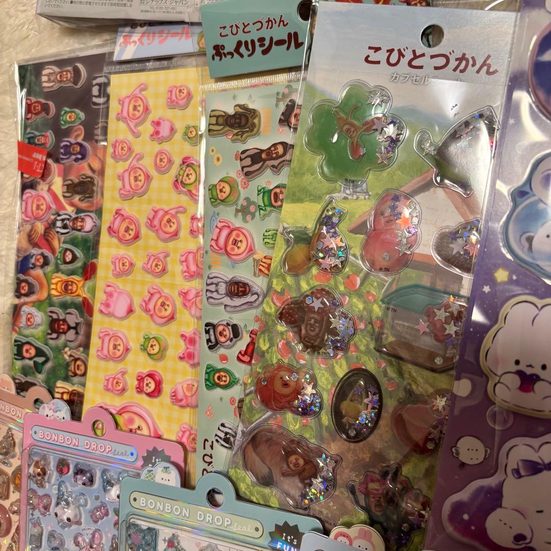 シール　まとめ　シール帳　ボンボンドロップ　キティ　肉球　タイル