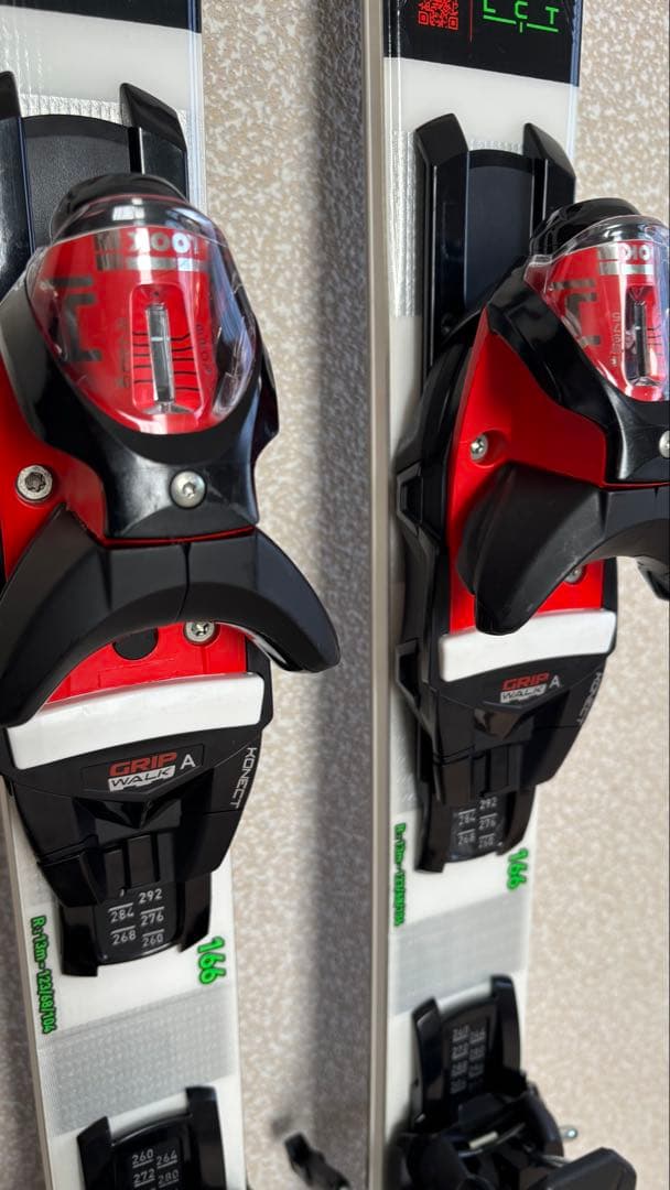 24/25モデル ロシニョール スーパーヴィラージュ8 (166cm)5日間使用