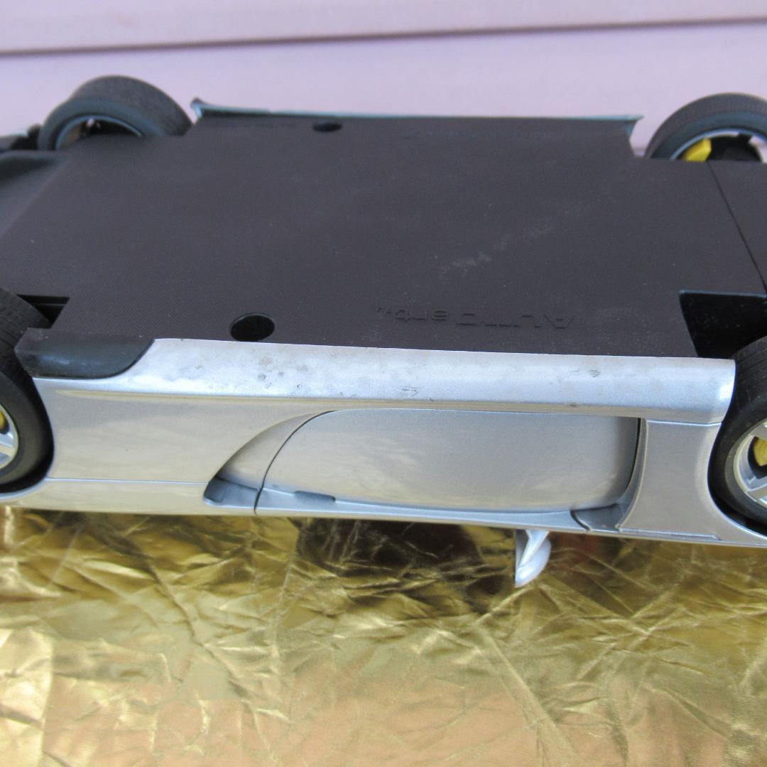 す*み様 1/18 AUTOartオートアート 78041 ポルシェ カレラGT