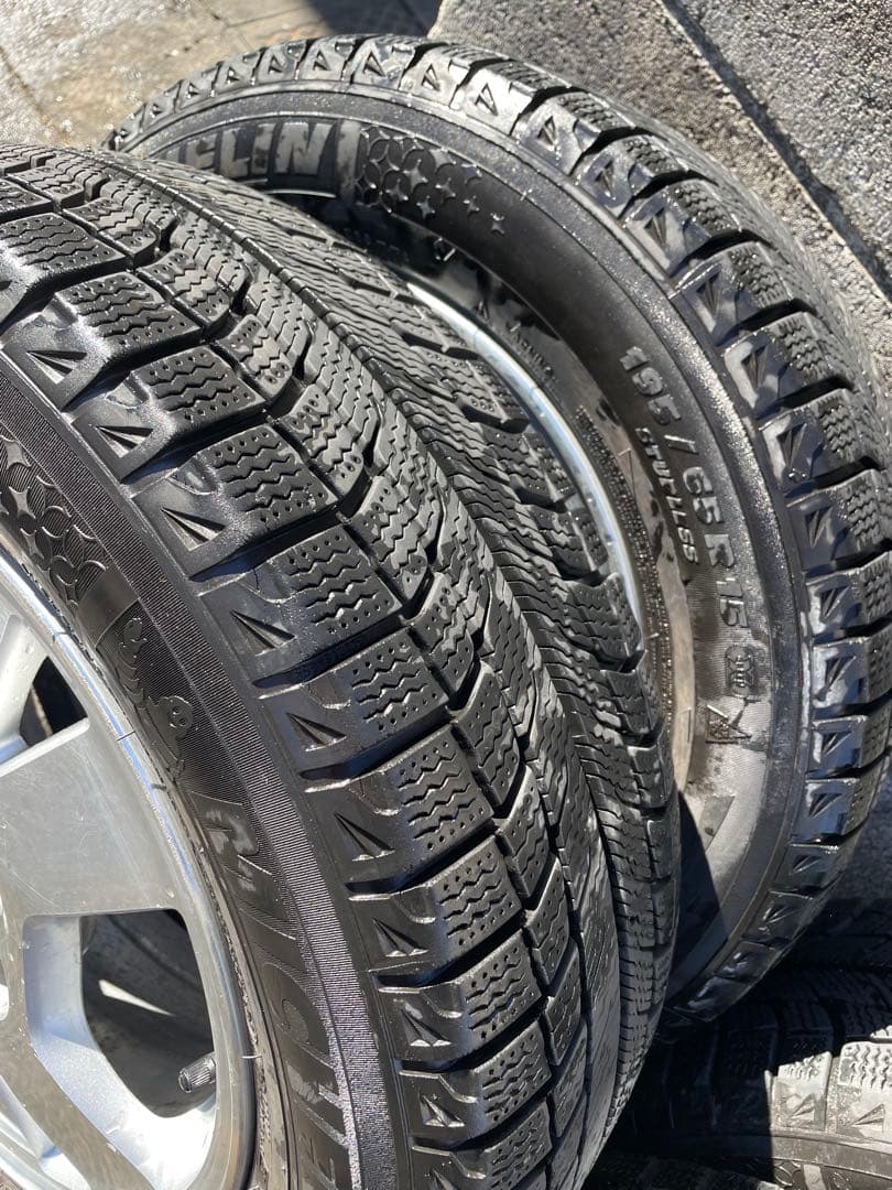 トヨタ　ヴォクシー　純正ホイール　ミシュラン　スタッドレスタイヤ