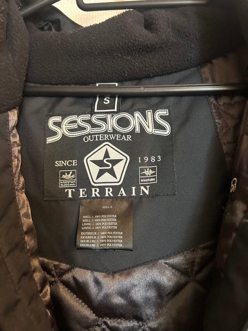未使用　SESSION スノーボードウェアセット　年内中