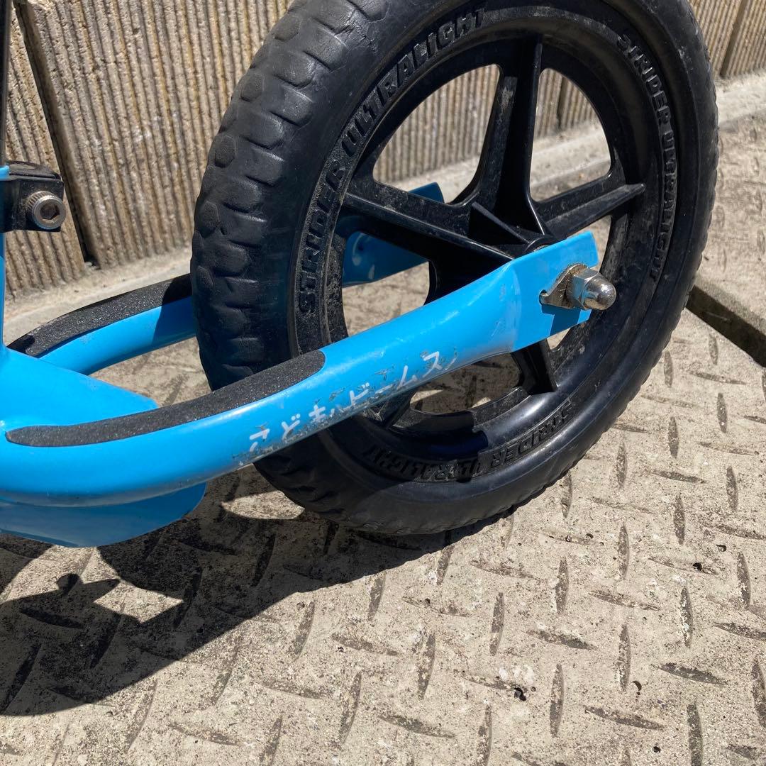 こどもビームス　コラボ　ストライダー　青　ブルー