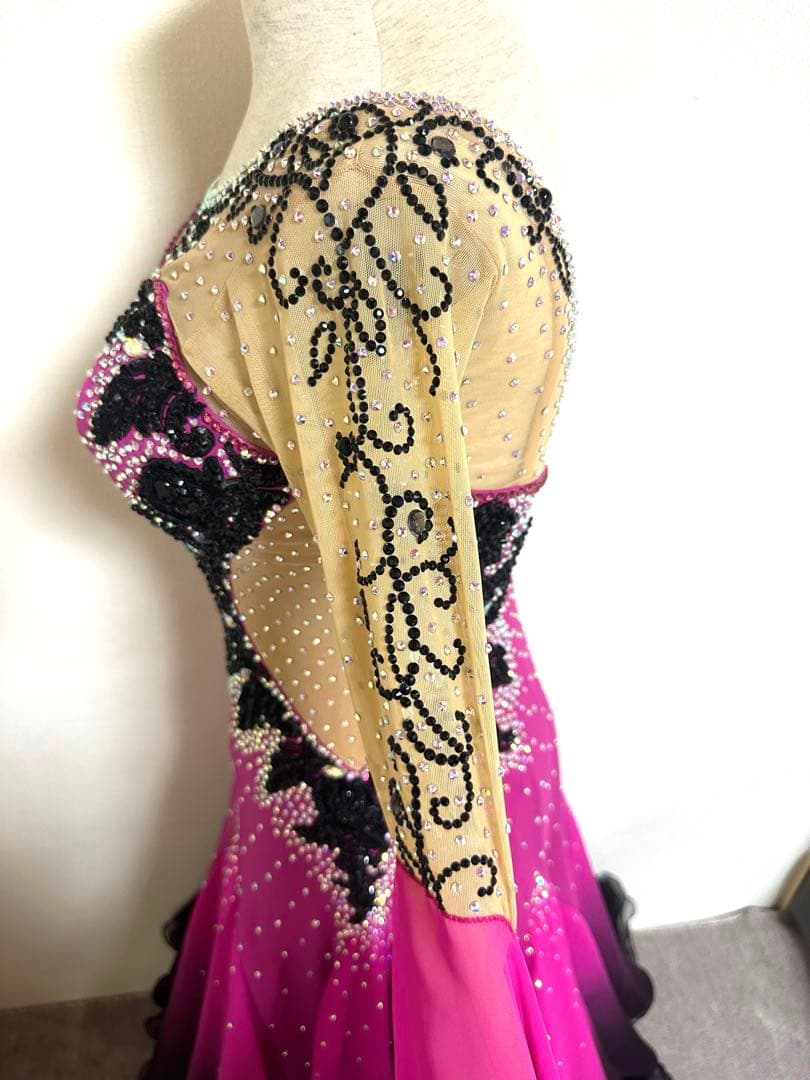 白樺ドレス　社交ダンスドレス　ピンク×ブラックグラデーション