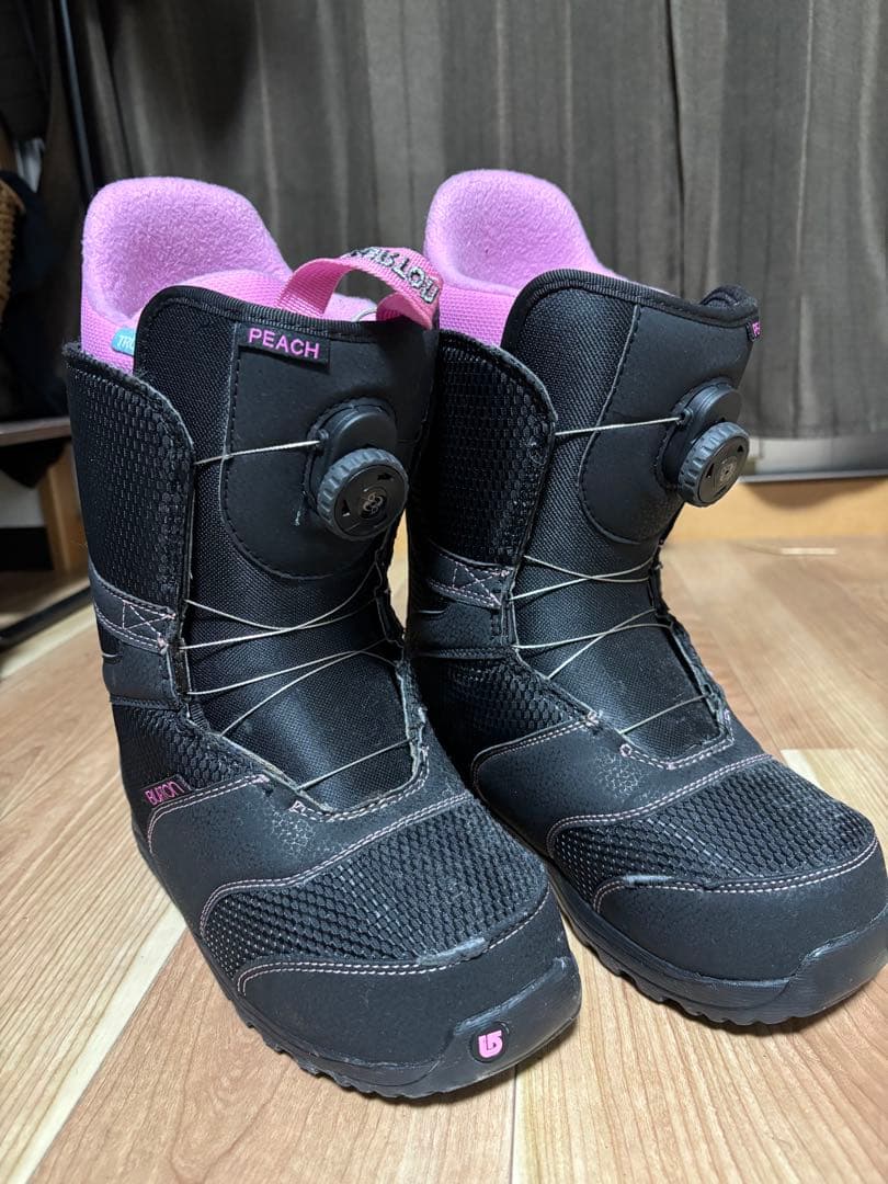 Burton スノーボードブーツ 女性用 ブラック/ピンク　ダイヤル式