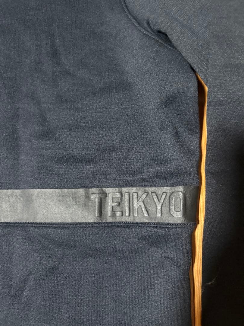 フーデッドパーカー