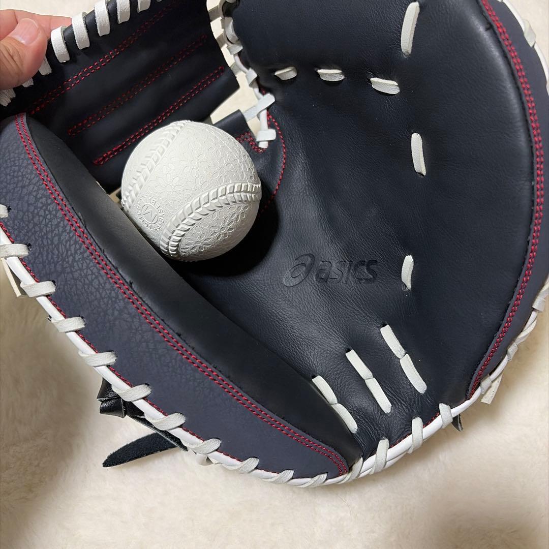 週末限定アシックス　キャッチャーミット　軟式用新品未使用C 3121A577
