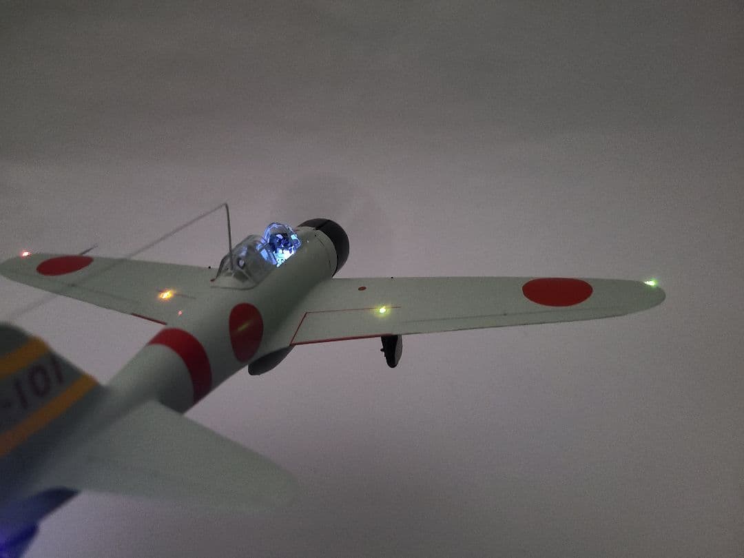 日本海軍 零式艦上戦闘機21型 空母赤城搭載機 リアルモーターライズ完成品