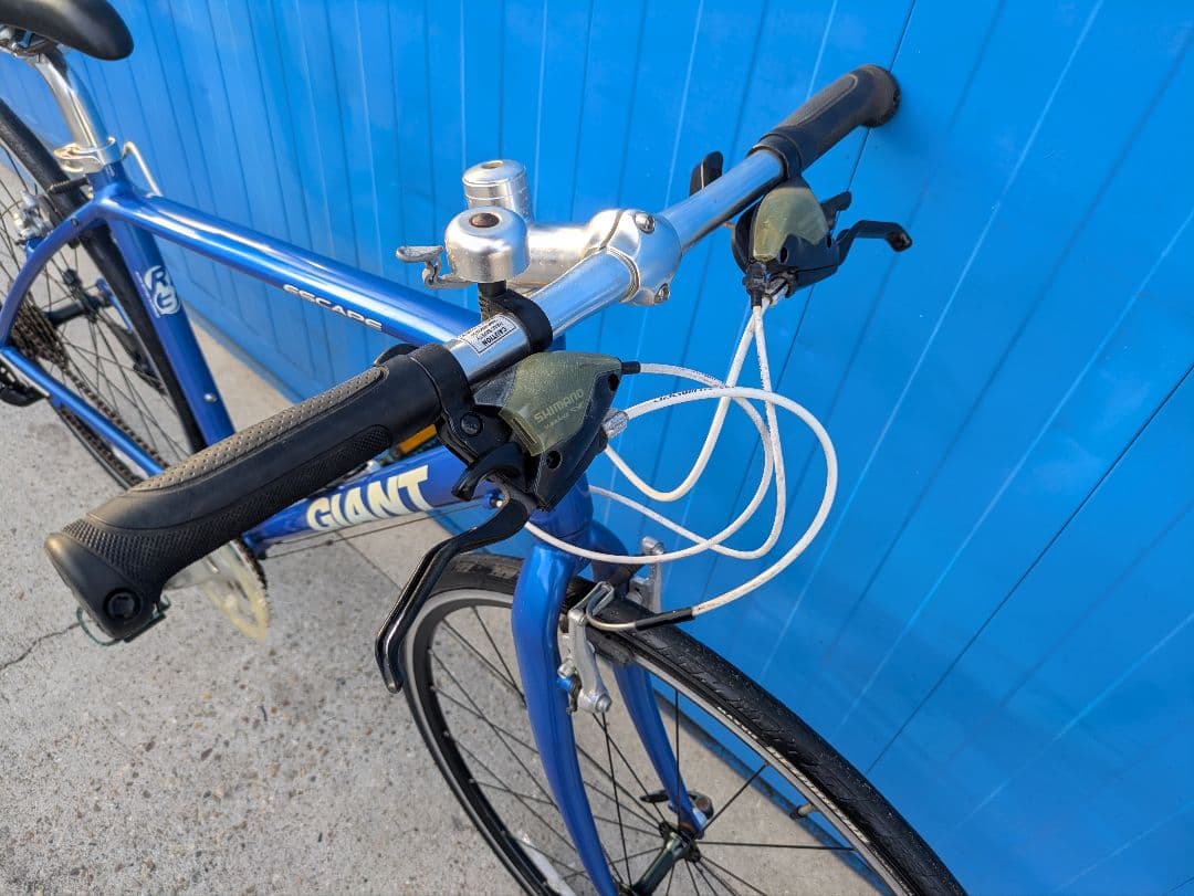 美品 GIANT ESCAPE R3 GIANT クロスバイク 名古屋配送無料