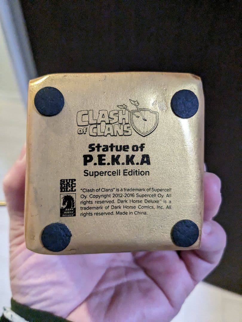 クラッシュオブクラン ゴールドペッカ像 金ペッカ