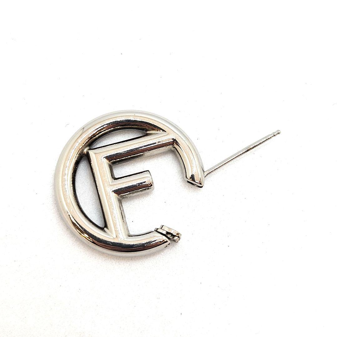 FENDI フェンディ エフイズ ピアス シルバーカラー