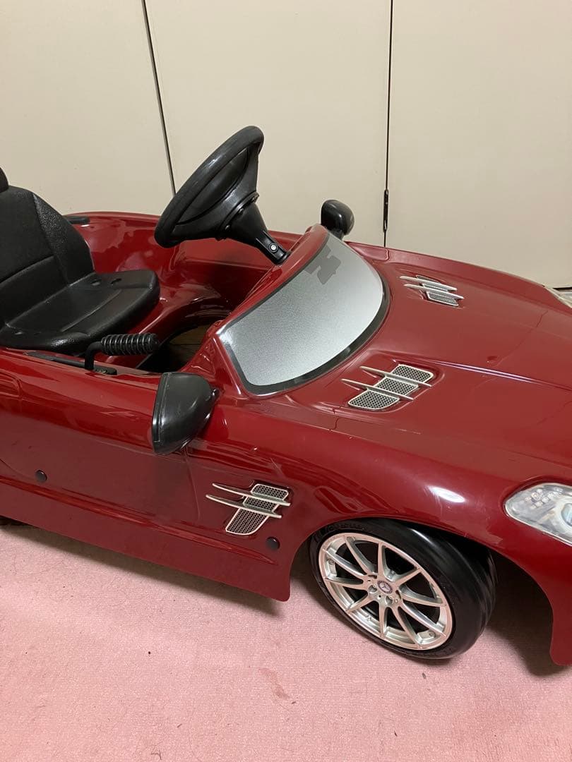 正規ディラーにて購入メルセデスベンツSLS197 ペダル式キッズカー 【超美品】