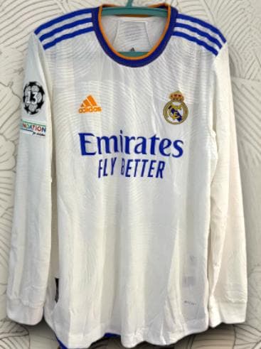 21/22 レアル・マドリード ホーム 20番 ヴィニシウス 長袖ユニフォーム