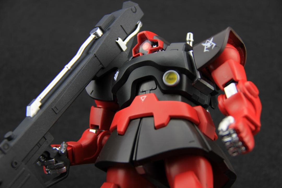 [塗装済完成品]MG 1/100 MS-09RS シャア専用リック・ドム