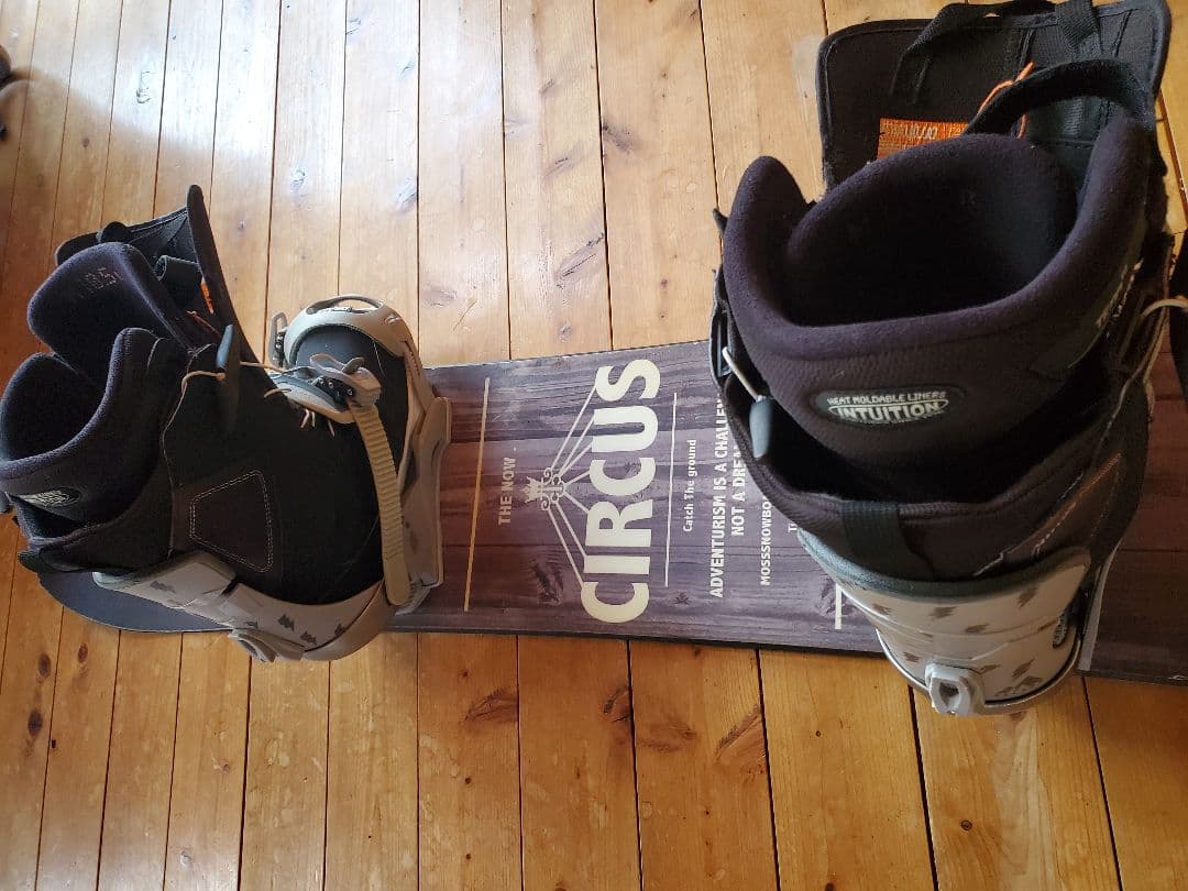 MOSS circus DRAKE RELOAD thirtytwoスノボセット