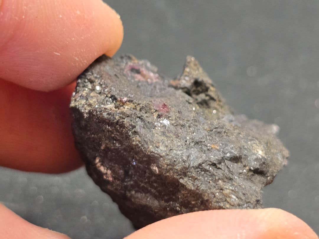 パイロクスマンガン 田口鉱山 自己採集品 原石