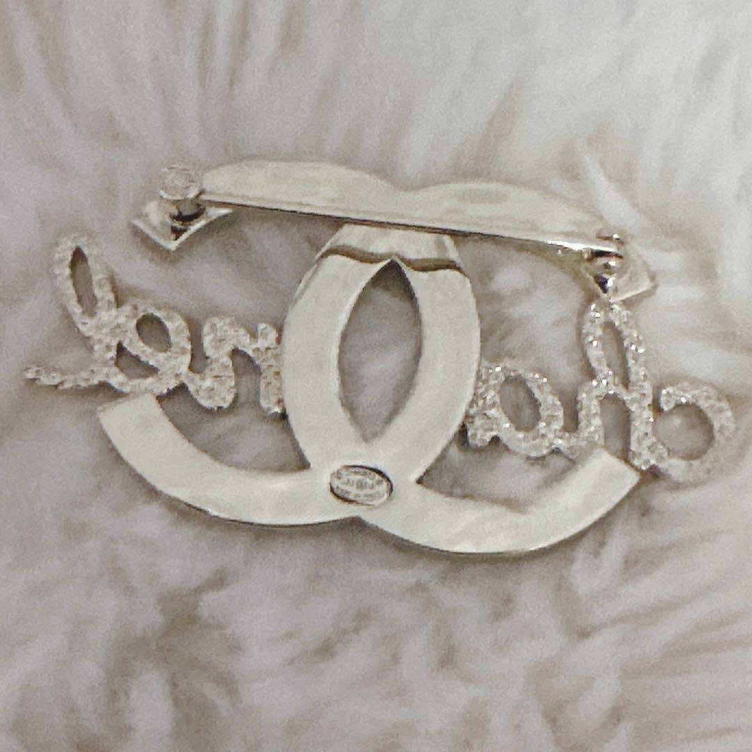 CHANEL シャンパンゴールド ブローチ