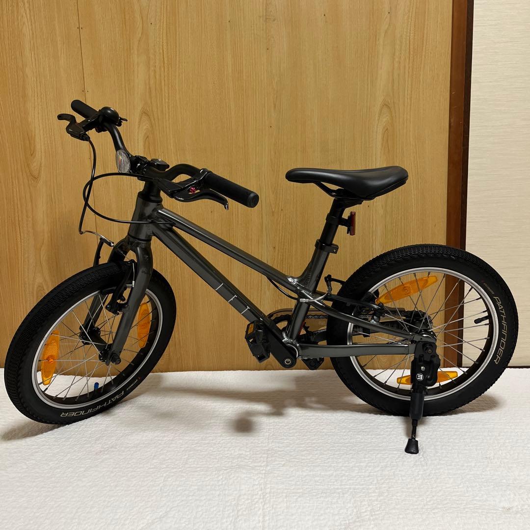 SPECIALAIZED JETT 16 グロススモーク/フレークシルバー