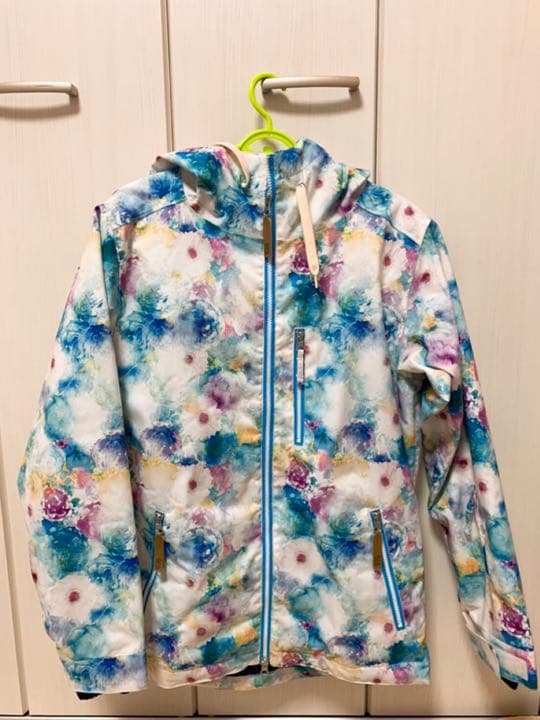 スノボーウエア　レディース数回使用美品