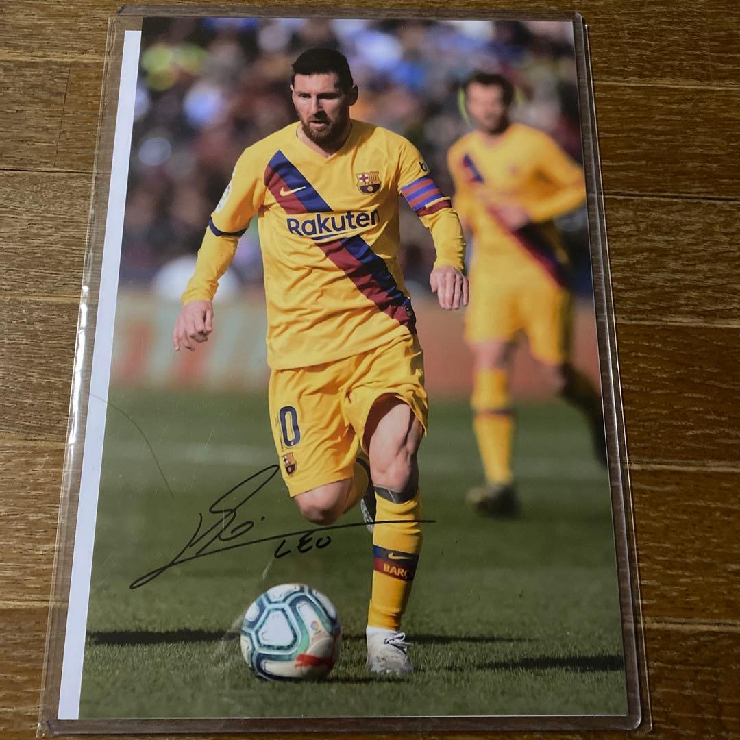 証明書付アルゼンチン リオネル　メッシ 　FCバルセロナ 　直筆サイン入りフォト