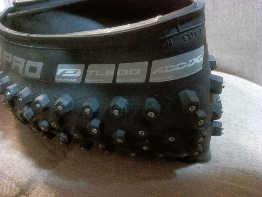SCHWALBE ICE SPIKER PRO 27.5 ２本 スパイクタイヤ