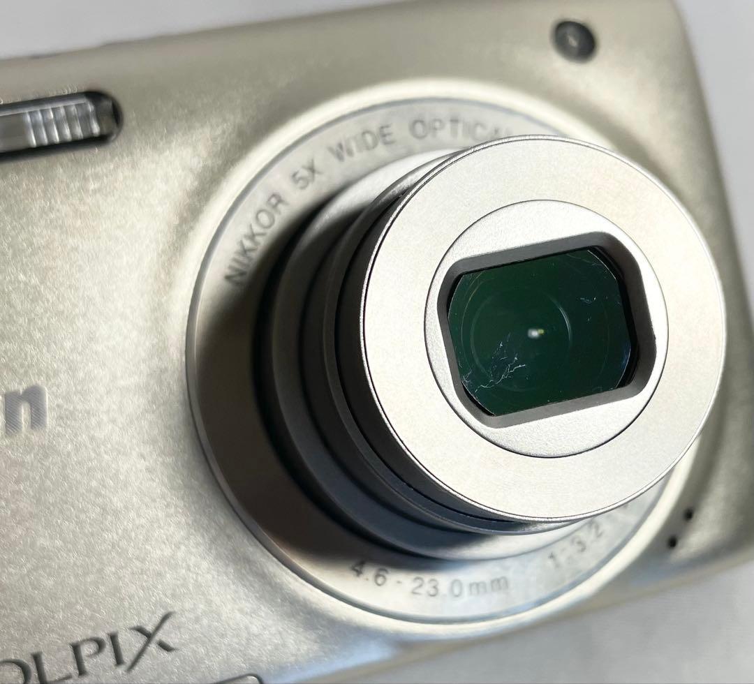 デジタルカメラ momo