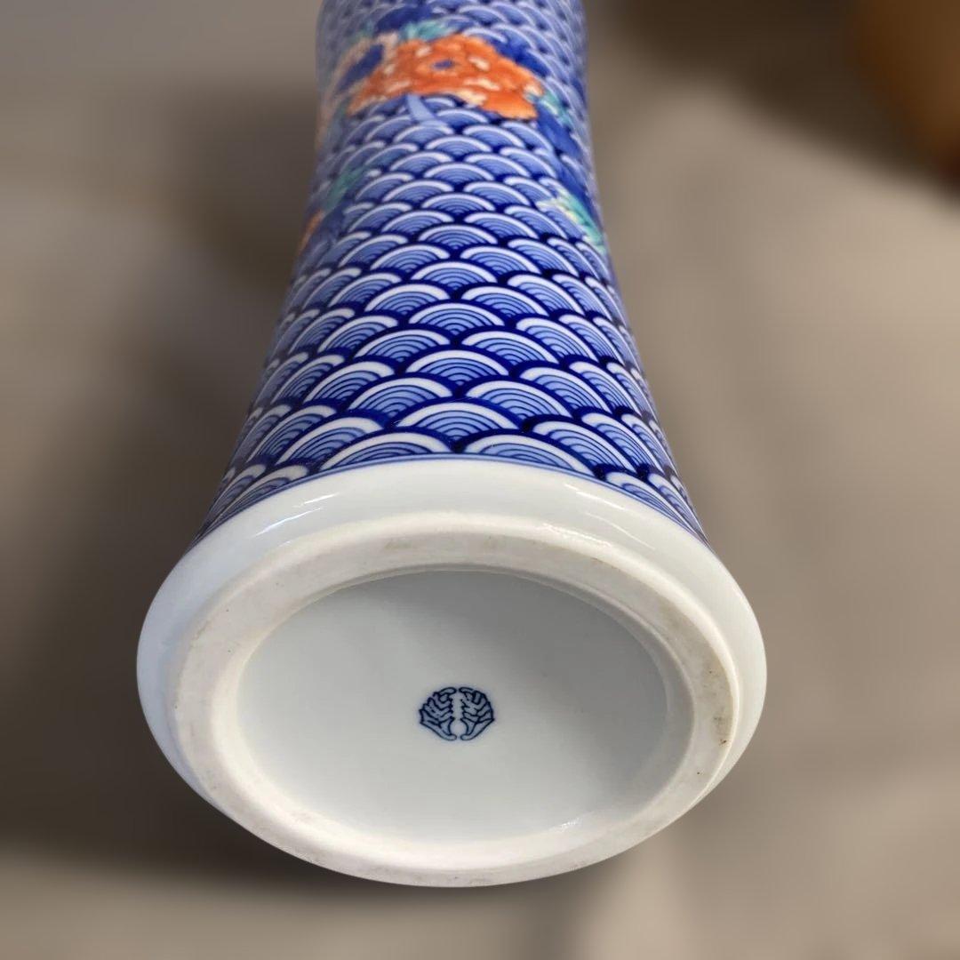 【市川光春】色鍋島の伝統　鍋島藩窯　御庭焼　市川光春作　錦牡丹波波地文　花瓶