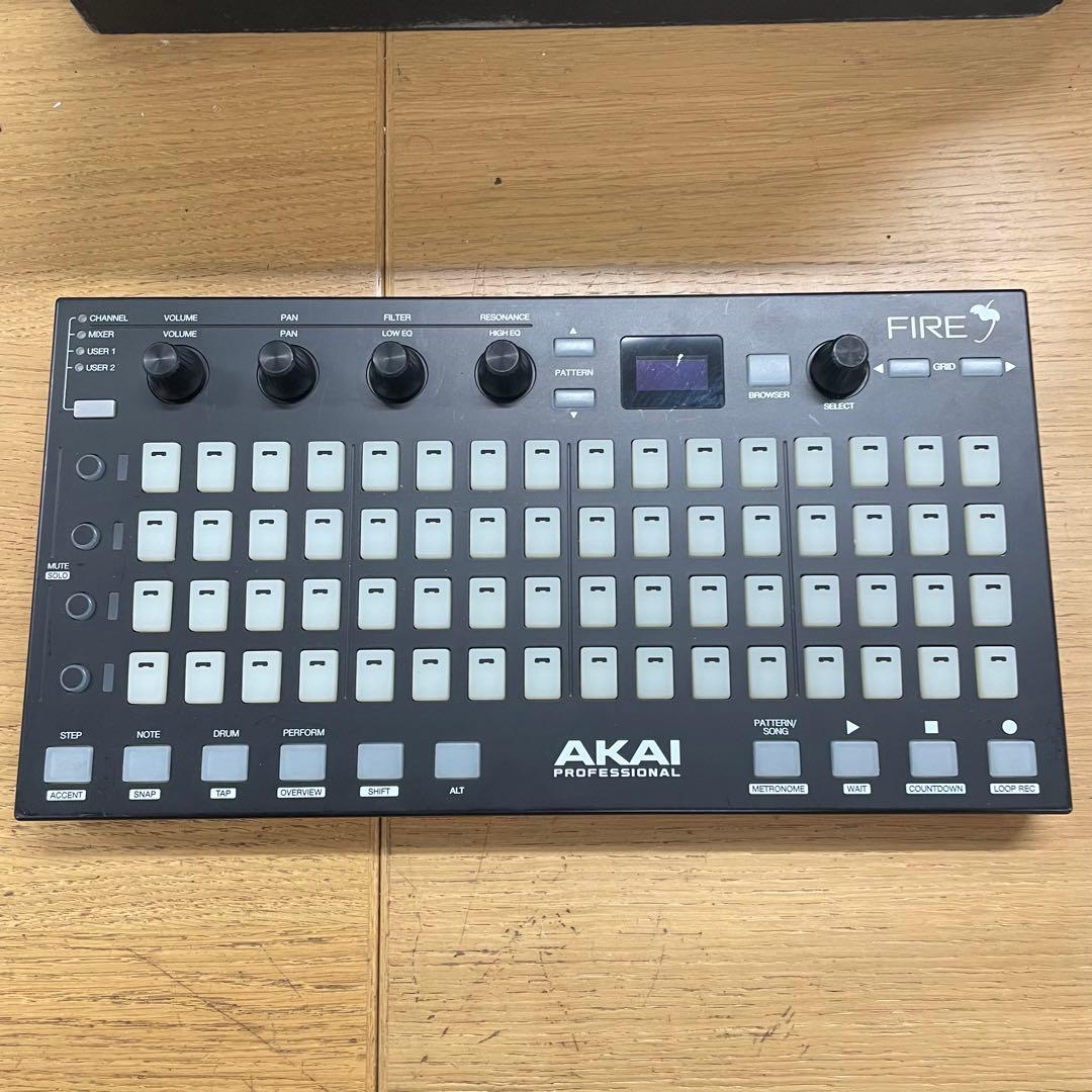 動作品 AKAI FIRE MIDIコントローラー FL studio